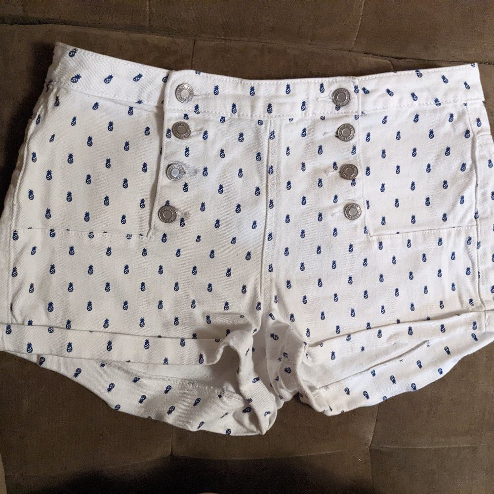 Rue 21 White Denim Pineapple Shorts Size 11/12